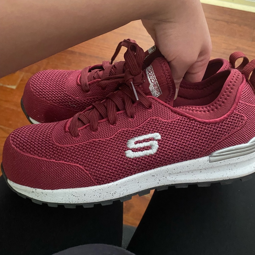 Sketchers working shoes